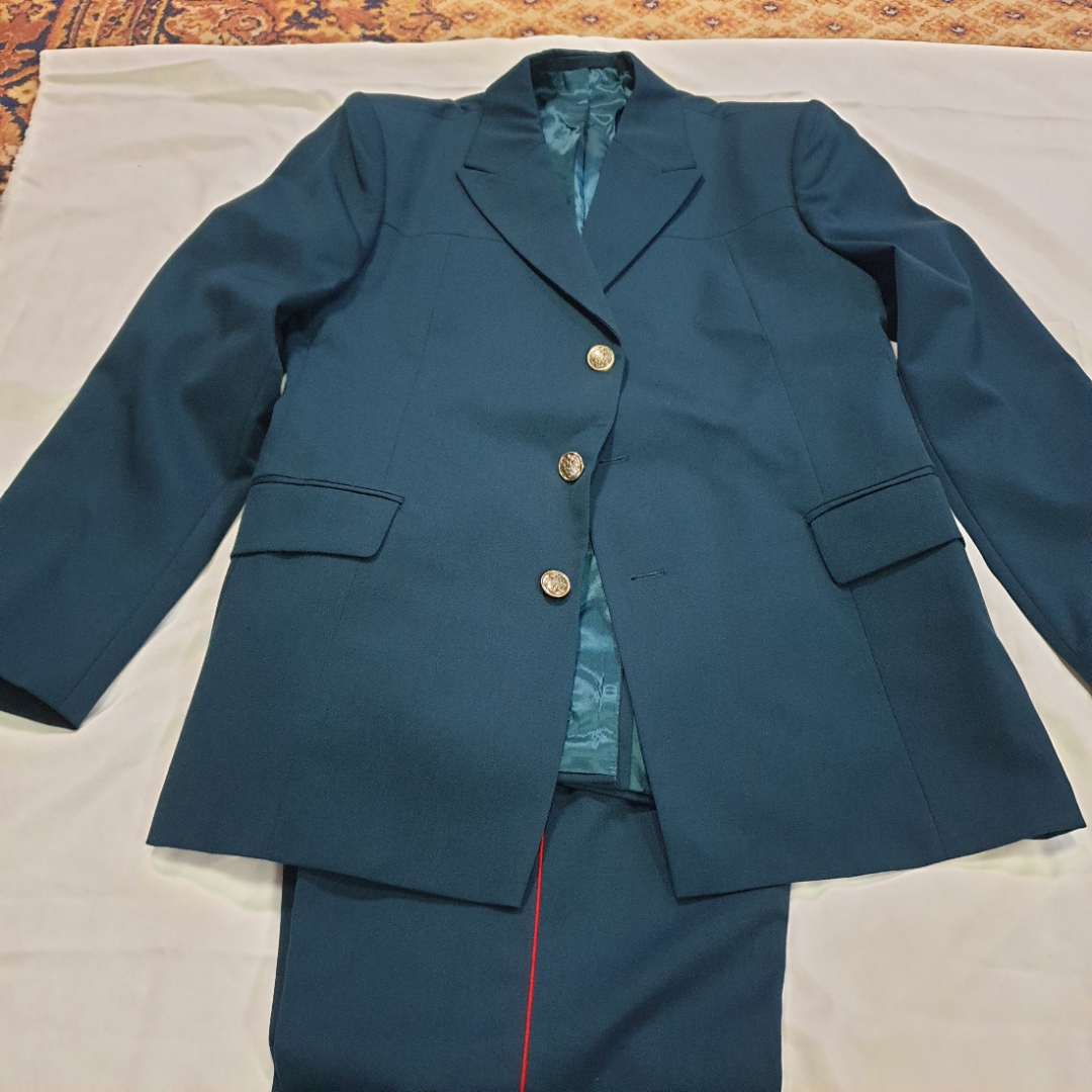 Новый офицерский костюм китель и брюки 52 размера, 182 - 104 - 86.. Картинка 6